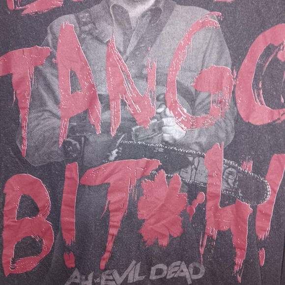 Ash vs evil dead t shirt men's XXL - Picture 3 of 4